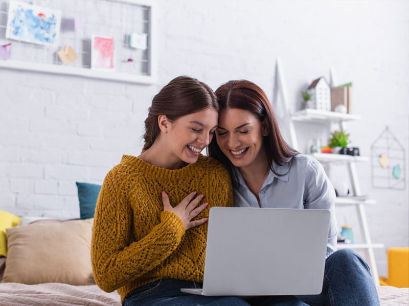 ¿Cómo ser el mejor amigo de tus hijos adolescentes? 